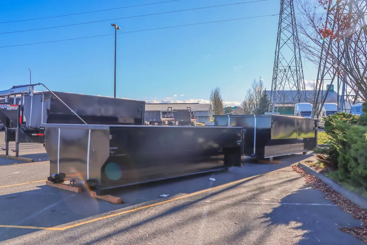 Professional dumpster rental and junk removal service in Bloomfield